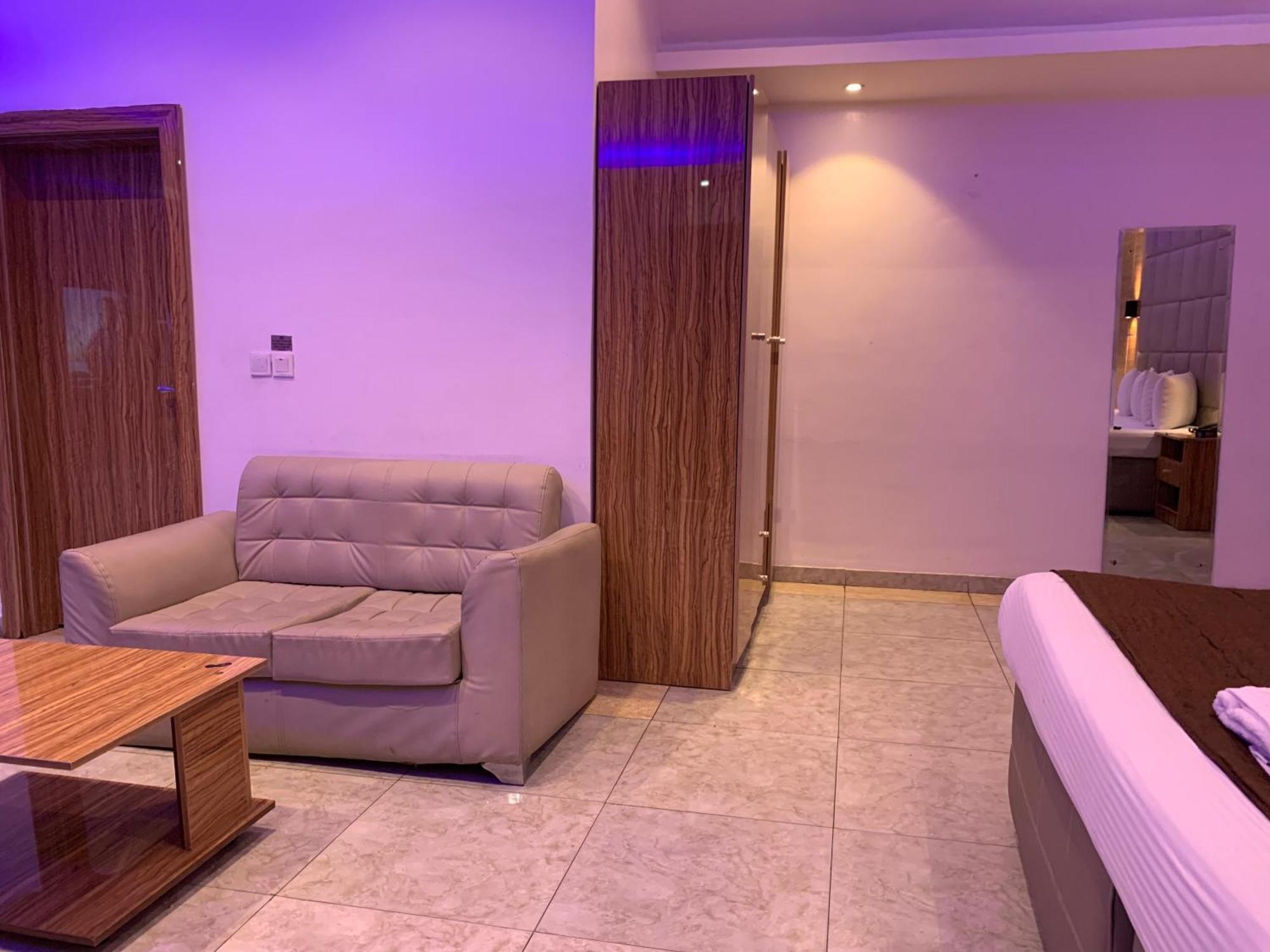 Presken Hotels @ Victoria Island Apese Ngoại thất bức ảnh